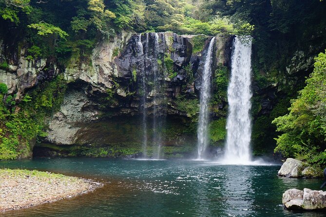 1-Day Jeju Shore Excursion – UNESCO Highlights for Cruise Guests - Seogwipo route: Hallasan, waterfalls, and the south coast