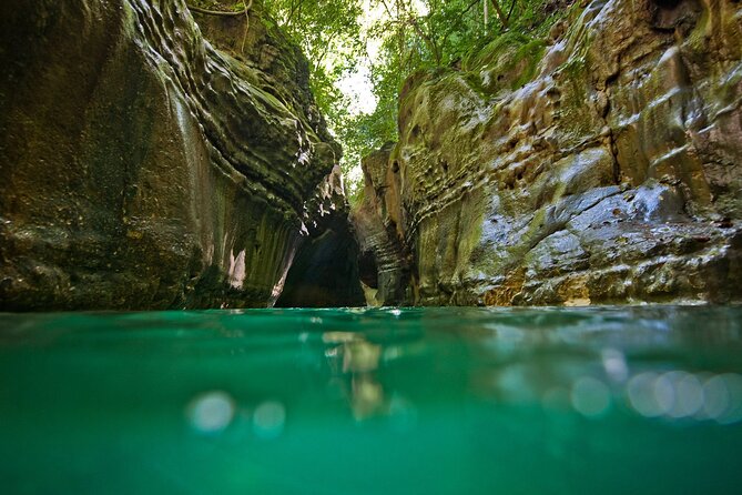 12 Damajagua Falls from Puerto Plata special for cruise passengers - Lunch adds local flavor after the water