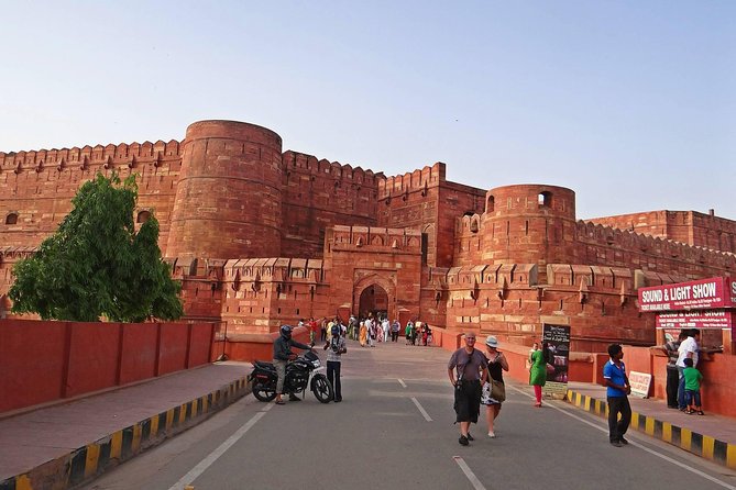 2-Night Private Taj Mahal and Agra Tour from Cruise Port - What the private guide and driver add