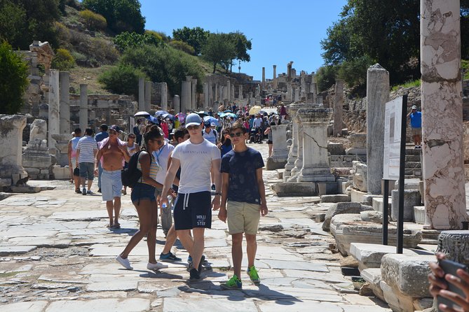 3-Hour Private Ephesus, Terrace Houses, Cruiser Only - Why a private Ephesus tour makes sense from Kusadasi