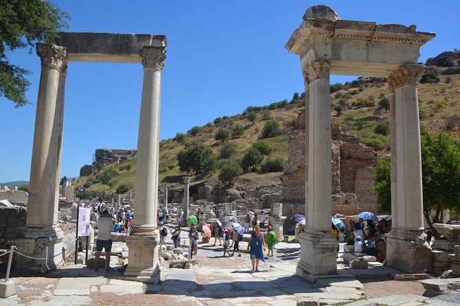 3-Hour Private Ephesus, Terrace Houses, Cruiser Only - The Terrace Houses and Roman private life