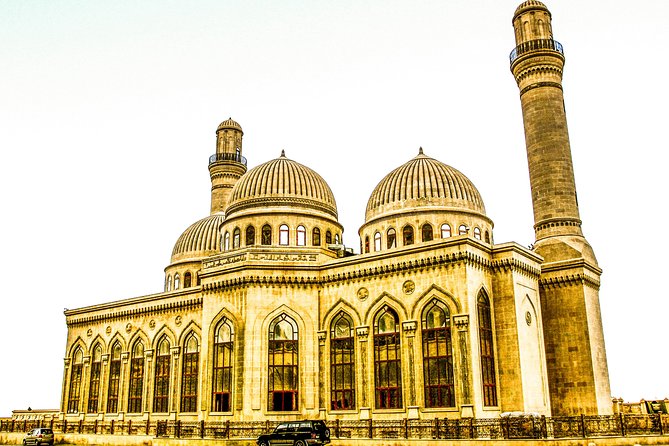 4 Days Tour: Airport Pickup + Old City + Night Tour + Day Trip Baku + Gabala - Guides, group size, and the value of included transport