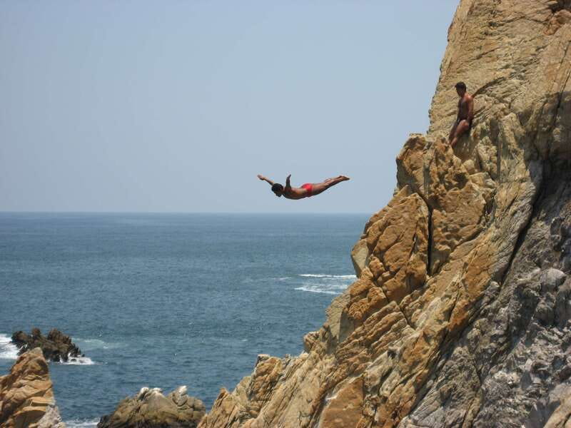 <em>4 Hours Shore Excursion With Cruise Ship Terminal Pick Up. – Key Things to Know Before You Go’ /></p>
<ul>
<li><strong>La Quebrada is the headline stop:</strong> You’ll watch Acapulco’s famous cliff jumpers from the downtown coastal area, with an optional paid viewing point at La Perla Restaurant mentioned by one guest.</li>
<li><strong>No shopping detours:</strong> The route is built around sights, neighborhoods, and photographs rather than souvenir stores or sales stops.</li>
<li><strong>Las Brisas adds a local residential view:</strong> The drive passes through an exclusive hillside area and later continues into Costa Azul, a middle-class neighborhood.</li>
<li><strong>The itinerary mixes famous and unexpected sights:</strong> Along with the Chapel of Peace and La Quebrada, you may see Los Flamingos Hotel, Casa Blanca Hotel, local markets, and Diego Rivera’s mural.</li>
<li><strong>It works well from a cruise ship:</strong> Pickup is at the terminal, and the guide adjusts the departure if your ship is delayed.</li>
<li><strong>The small-group format has trade-offs:</strong> It can feel personal and flexible, but the vehicle may be tight for a full group.</li>
</ul>
<h2>Why This Tour Makes Sense From a Cruise Port</h2>
<p><img width="800" height="533" decoding="async" src=