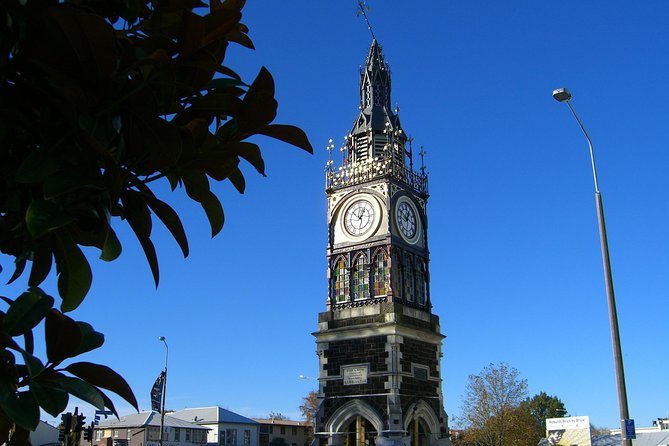 Akaroa Shore Excursion: Banks Peninsula, Christchurch City and Giants House Tour - Thirty minutes at Christchurch Botanic Gardens