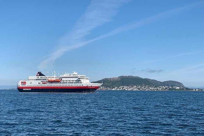 Alesund Sightseeing private tour for cruise passengers - The quick facts that shape your day