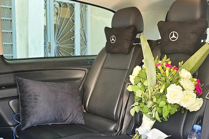 Amazing airport pickup/ drop off in Casablanca/ safe&easy - Beyond the transfer: possible Casablanca add-ons
