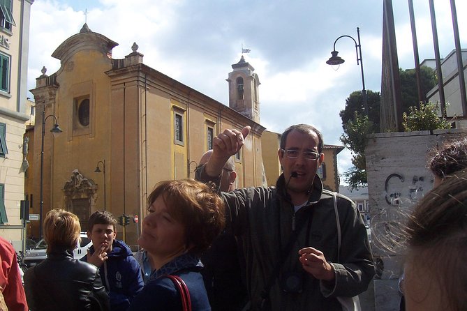 An authentic Italian morning in Livorno - The city’s founding symbol and the Medici victory