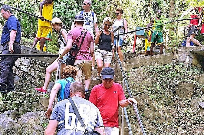 Annandale Falls & Fort Fredrick Express: Cruise Ship Return - The guide can shape the whole experience