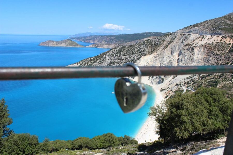 Argostoli: Shore Excursion to Caves with Local Wine Tasting - The Vine: 105 minutes of Kefalonian wine