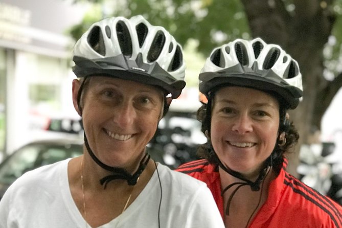 Athens by E-Bike: Monuments, Food & Transfers (Cruise Tour) - Why an e-bike works well in Athens