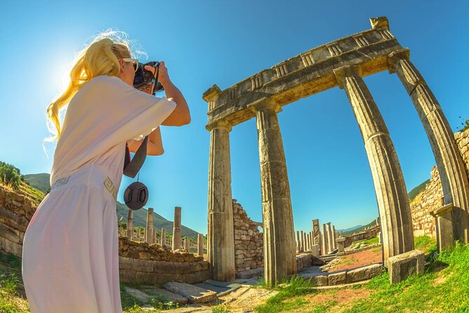 Athens Gems and Charms Tour from Piraeus Cruise Port - Temple of Olympian Zeus and the scale of ancient Athens