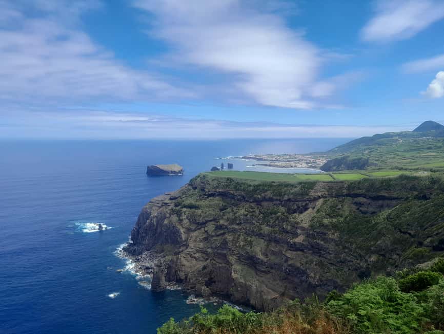 Azores: Sete Cidades, Blue & Green Lake Shore Excursion - The guides are a major part of the experience