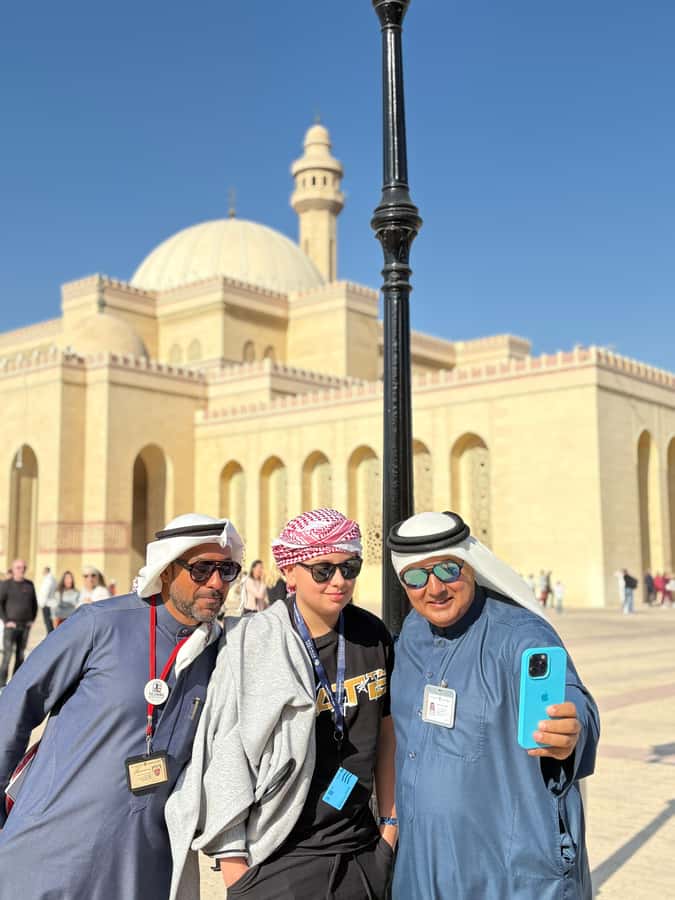 Bahrain Full-Day Highlights Tour:Manama,Desert&Tree of Life - The Bahrain International Circuit, with realistic expectations