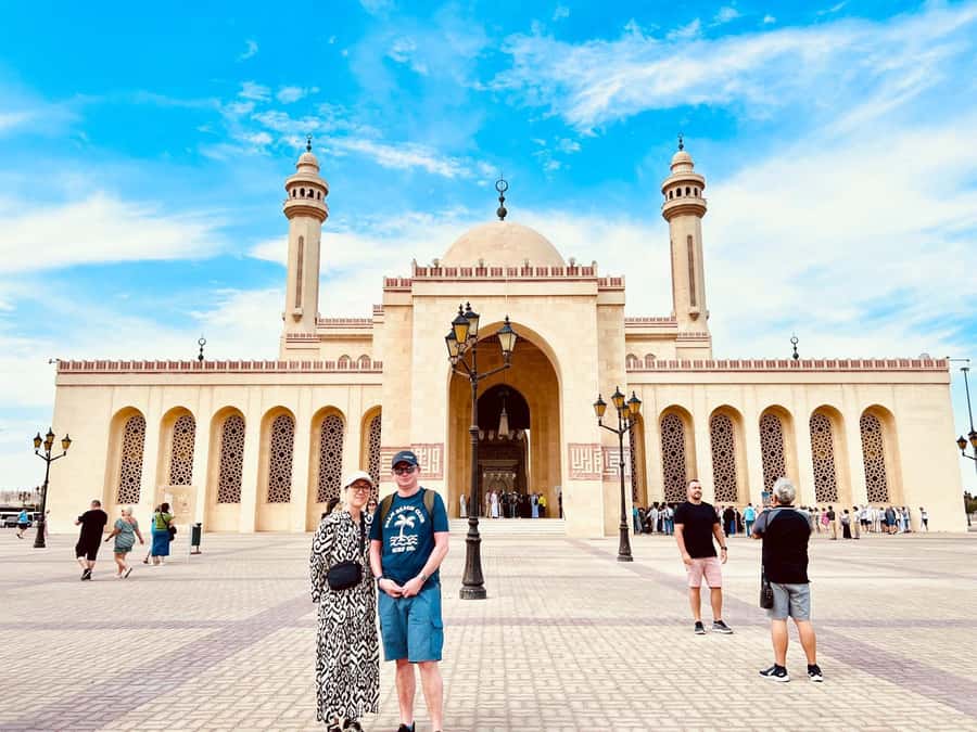 Bahrain Full-Day Highlights Tour:Manama,Desert&Tree of Life - Jebel Al Dukhan and Bahrain’s oil story