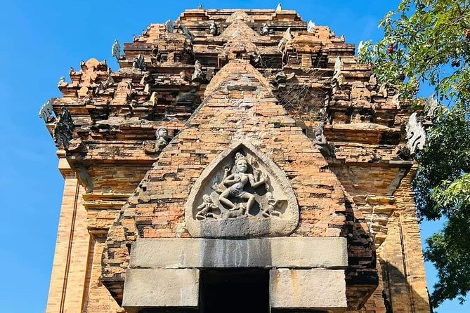 Best Full Day Private Tour in Nha Trang City from Cruise Port - Long Son Pagoda and the white Buddha