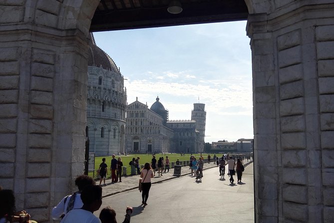 Best Of Tuscany In 1 Day: Pisa, Lucca And Florence - Private Tour From Livorno - The road between the three cities
