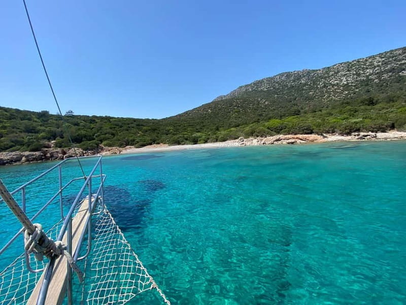 Bodrum: Turkish Maledives Boat Trip with Cruise Port Pickup - A relaxed day on the Bodrum coast