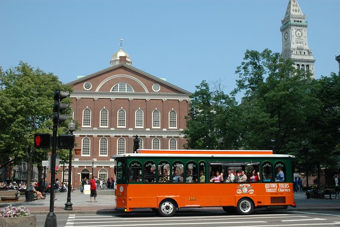 Boston Shore Excursion: Boston Hop-On Hop-Off Trolley Tour - Stops 4 and 5: North Station, the Old State House, and downtown Boston
