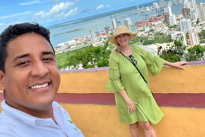 Cartagena Unforgettable: Half Day Private City Tour (Also for Cruisers) - Walking through the Walled City