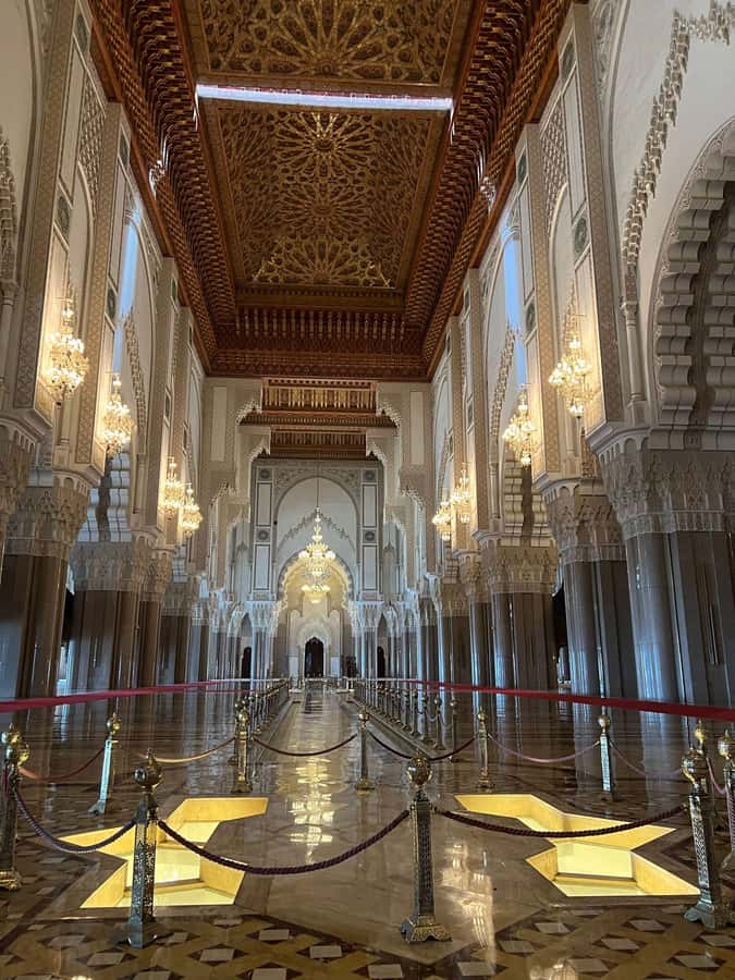 Casablanca day trip from the cruise ship passenger. - Hassan II Mosque and the Atlantic setting