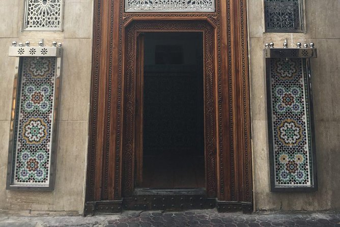 Casablanca & Grand Mosque Shore Excursion - Notre Dame de Lourdes: A striking change of mood