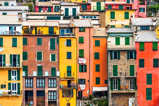Cinque Terre Private Tour by Minivan and Ferry-Boat Shore excursion from Livorno - Riomaggiore: a strong first taste of the coast