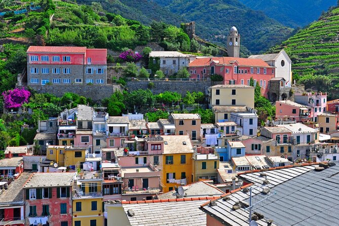 Cinque Terre Private Tour from Genoa cruise port or hotel - Meeting your official guide in Cinque Terre