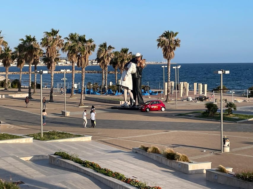 Civitavecchia: Guided Bike Tour with Coffee and Gelato - The First Hour: Historic Streets and the Waterfront