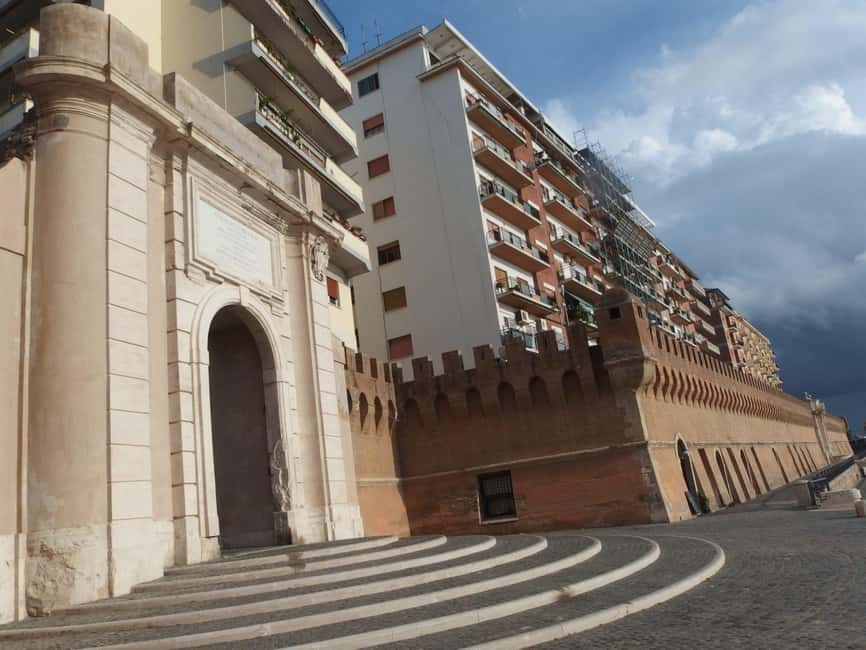 Civitavecchia: Historical and Culinary Walking Tour - The first café stop and sweet treats