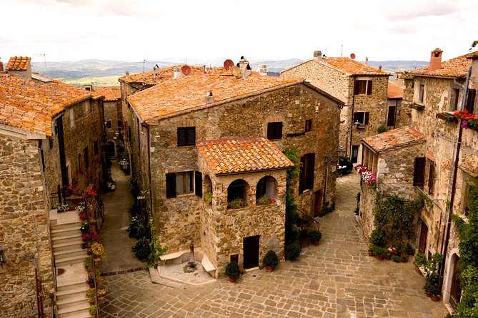 Civitavecchia: Tuscany Full-Day Guided Trip w/Wine Tasting - The day at a glance