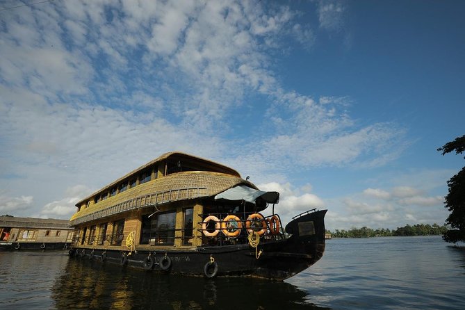 Cochin Shore Excursion Kerala Houseboat Trip(with Lunch, Pickup &Drop from Pier) - Why a Kochi port call works well for this trip