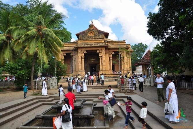 Colombo Shore Excursion to Panoramic Colombo with Kelaniya Temple - Key points to know before booking