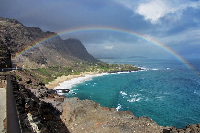 Cruise Ship pick-up, tour of Oahu, with drop-off at the Airport or Cruise Ship - Halona Blowhole and the southeastern coast