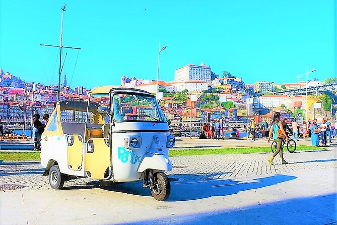 Cruise Shore Excursion - Private Tuk Tuk Tour to the Historic Center - River Views at Passeio das Virtudes and Arrábida Bridge