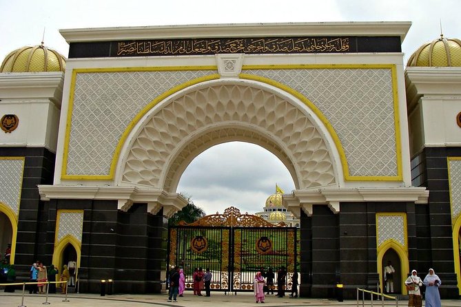 Cruise Shore Excursions: Port Klang - Indian lunch before the port return