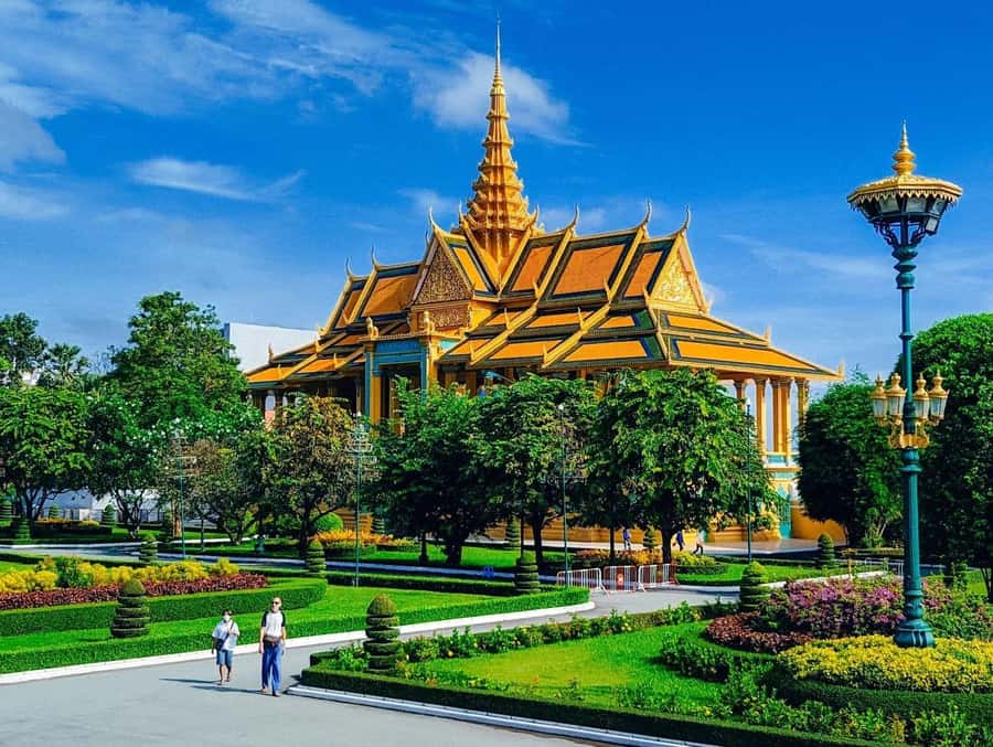Day trip from Sihanoukville to Phnom Penh for Cruise Ship - Getting your bearings in central Phnom Penh