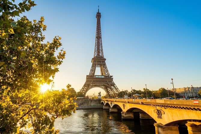 Deluxe Paris Shore Excursion from Le Havre with Seine Cruise - The Eiffel Tower stop is short but useful