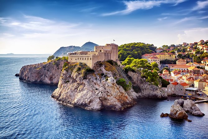 Dubrovnik Private Shore Excursion: Dubrovnik Old Town, Konavle Valley and Sivi Soko Viewpoint - Who should book this experience?
