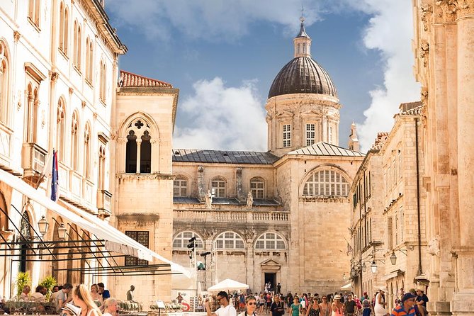 Dubrovnik Shore Excursion: Old Town Walking Tour - What the guides add, and where the tour can slip