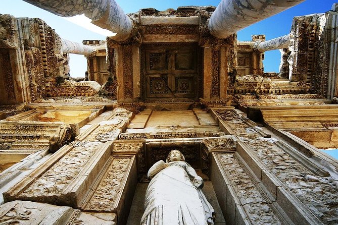 Ephesus Tour From Kusadasi Cruise Port - Meeting your guide at Kusadasi Port