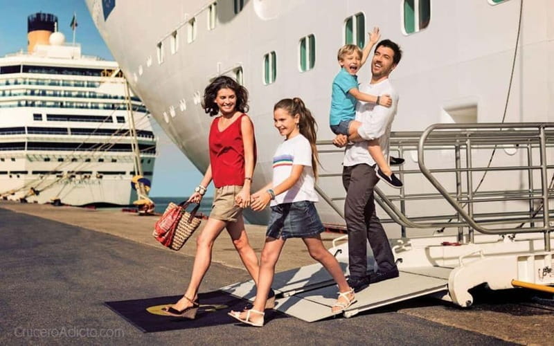 Exclusive excursion from Vigo to Santiago de Compostela for cruise passengers - Two hours to eat Galicia your way