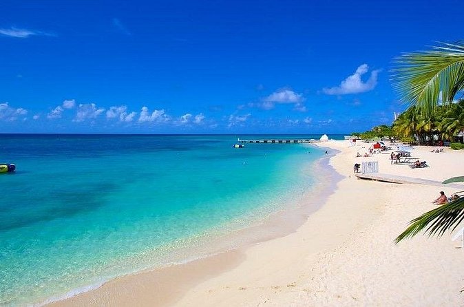 Falmouth Shore Excursion: Doctor's Cave Beach Private Tour - Who will enjoy this excursion most