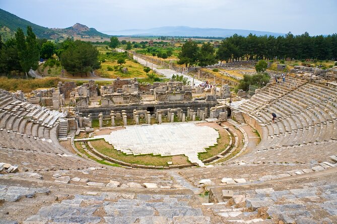 FOR CRUISERS: Best-Seller PRIVATE EPHESUS TOUR from Kusadasi Port - Meeting your guide at Kusadasi Cruise Port