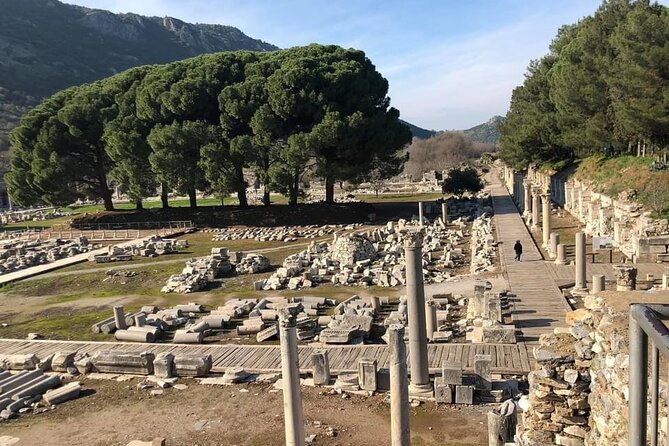 FOR CRUISERS: Private Ephesus Tour with GUARANTEED ON-TIME RETURN - Mary’s House and the question of authenticity