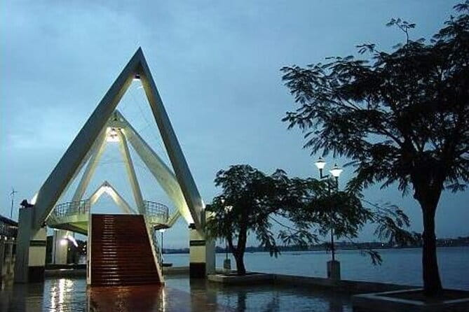 Fort Kochi Tour by Tuk Tuk for Cruise Passengers - Mattancherry Palace and its painted walls