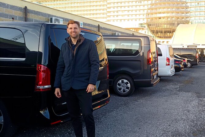 From Civitavecchia Cruise Port to FCO 1-8 People - Inside the vehicle: comfort for small and large groups