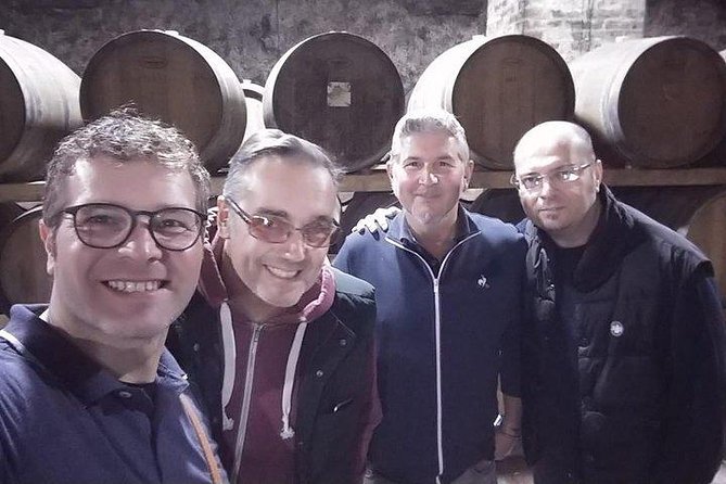 From Civitavecchia: Tuscany-Latium Wine Tour with Tastings - Meeting the driver at Largo della Pace
