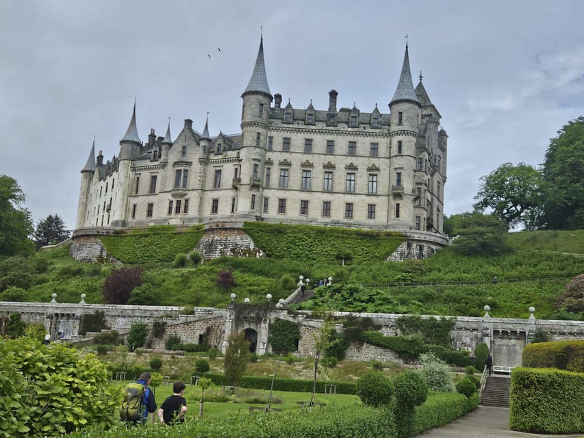 From Invergordon: Dunrobin Castle, Loch Fleet, and Dornoch … - How the private format affects your day