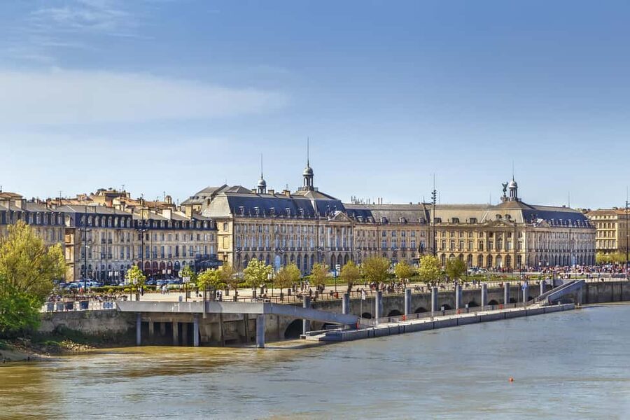 From Le Verdon Cruise Port: Bordeaux Guided Shore Excursion - The Grand Théâtre and Bordeaux’s cultural center