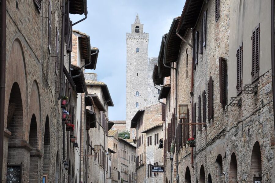 From Livorno: Shore Excursion to Chianti and San Gimignano - Greve-in-Chianti and the flavors of the market town